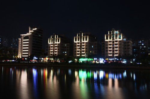 湖邊住宅